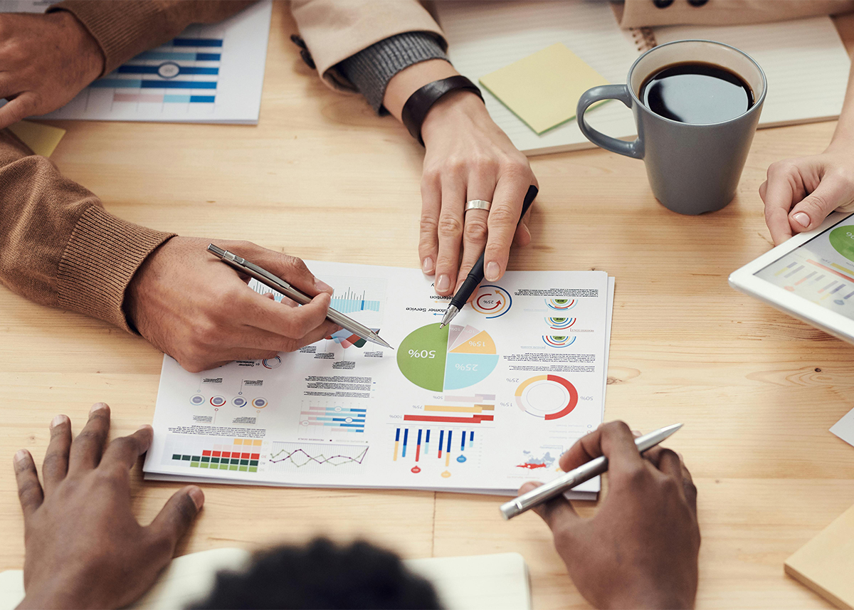 People-Discuss-About-Graphs-and-Rates